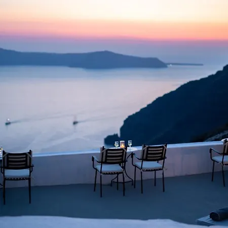 Lithies Traditional Homes 5* Firostefani